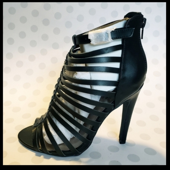 Qupid Shoes - QUPID, Womens Strappy Cage Stiletto Sandal, Peep Toe Sz 7